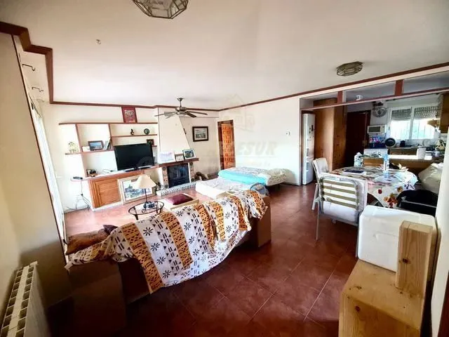LAS JARAS- HIPOTECABLE - Parcela con casa muy cerca del emba - foto 3