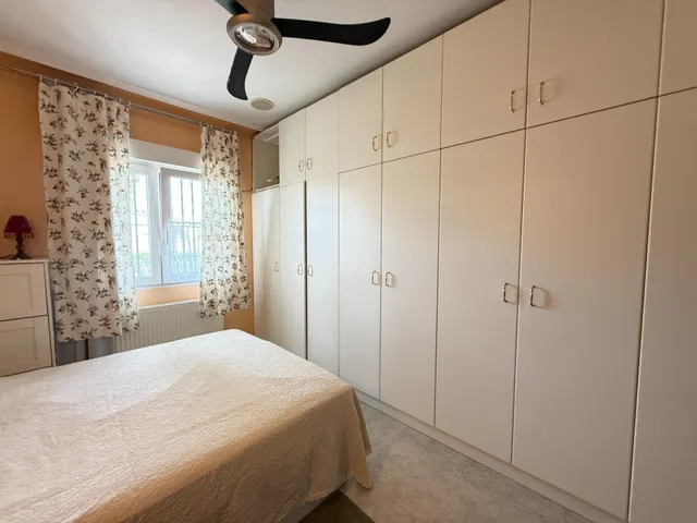 Impresionante Chalet Independiente en El Chaparral, Torrevieja — 38