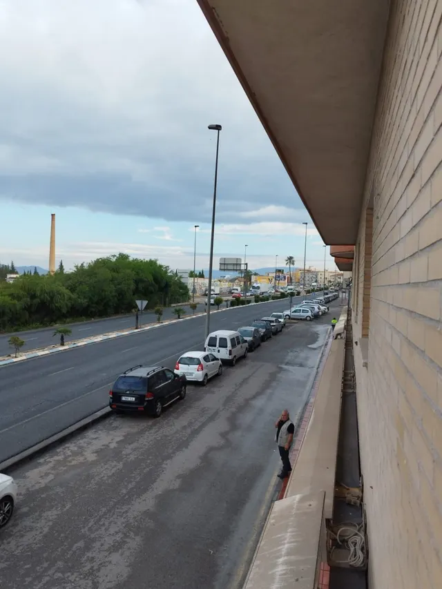 ENTRESUELO PARA OFICINAS JUNTO CENTRO COMERCIAL VEGA PLAZA — 12