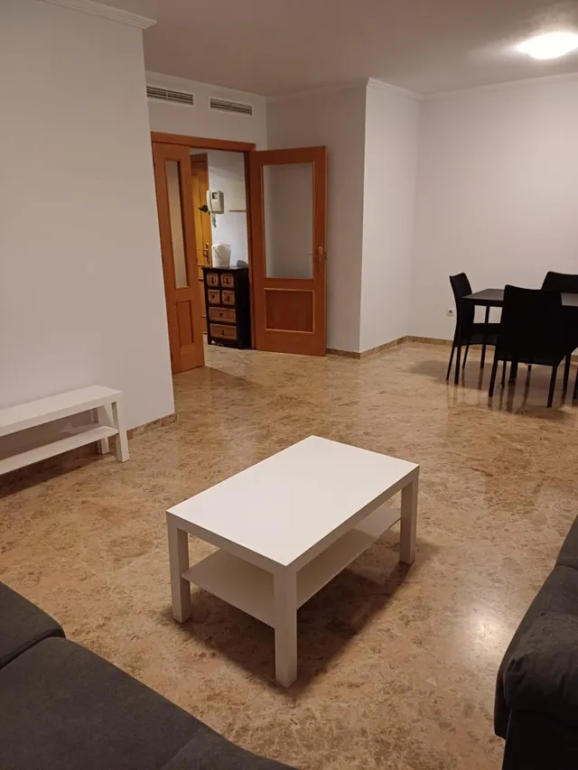 Oportunidad de Alquiler para Estudiantes en El Puntal — 8
