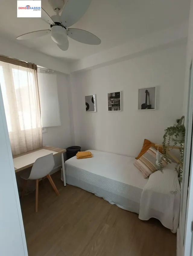 SE VENDE PIOS CALLE CUCARRO — 13