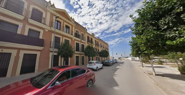 Venta piso en Brenes (Sevilla) - foto 2
