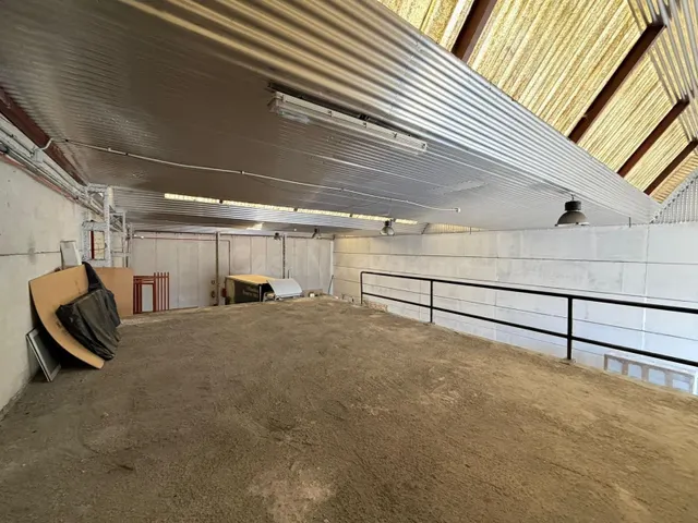 NAVE INDUSTRIAL CON CONSTRUCCIÓN - foto 5