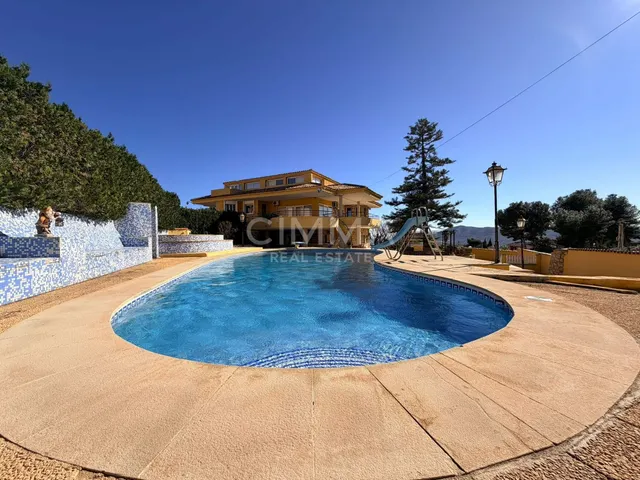 Exclusiva villa en la Nucía — 13
