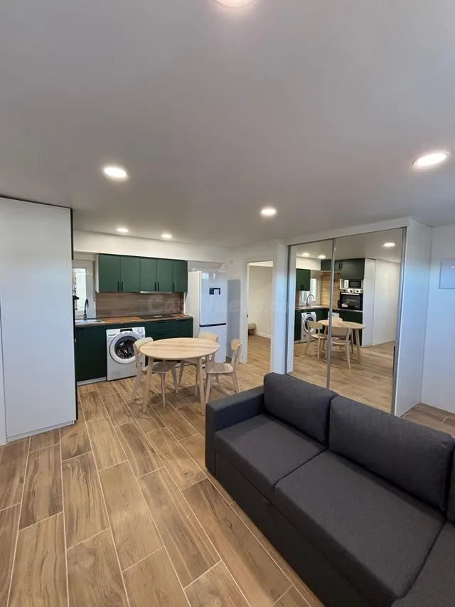 Piso reformado junto al metro, zona Manises – ideal para inv