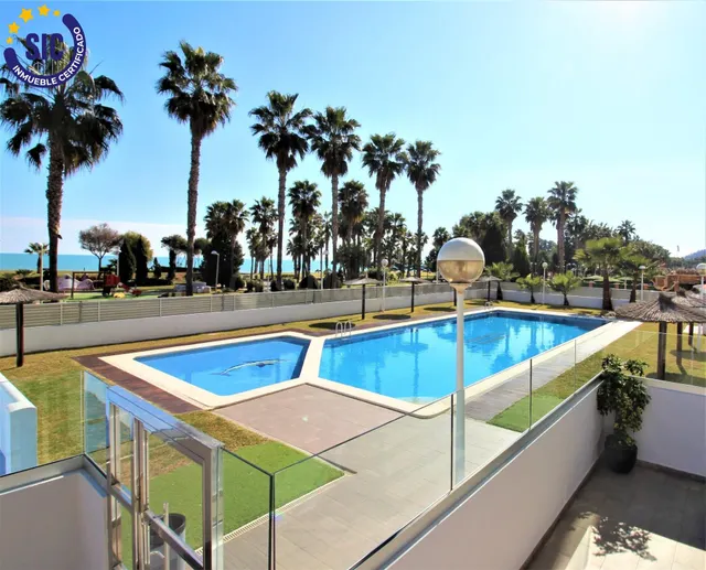 Apartamento 10ª planta con doble terraza y vistas 360º en la