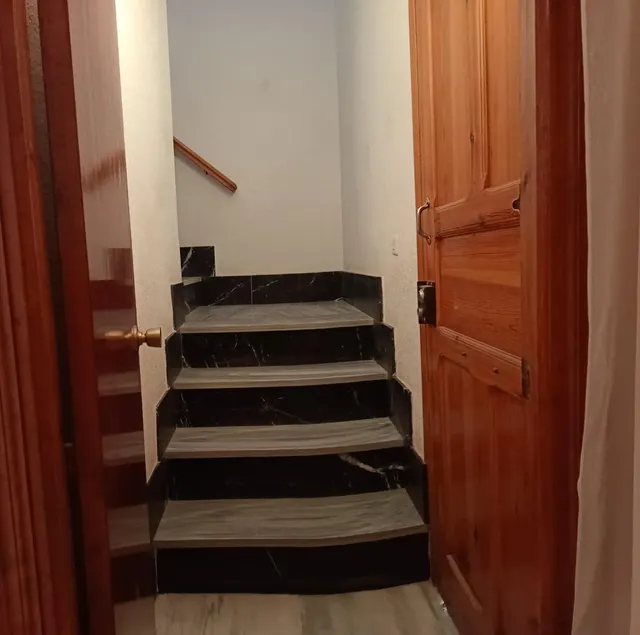 CASA FAMILIAR EN FINES ( ALMERÍA) DE 7 habitaciones. — 27