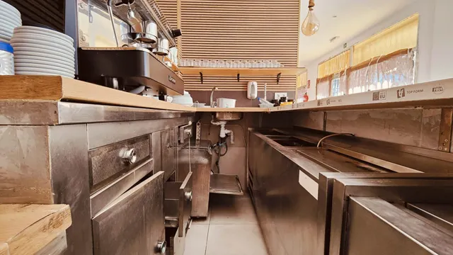 Restaurante en segunda linea de mar de Cunit — 10