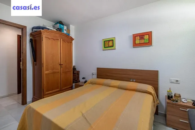 ¡¡Fantástico piso de 7 habitaciones en zona Avd. Cervantes !! — 19