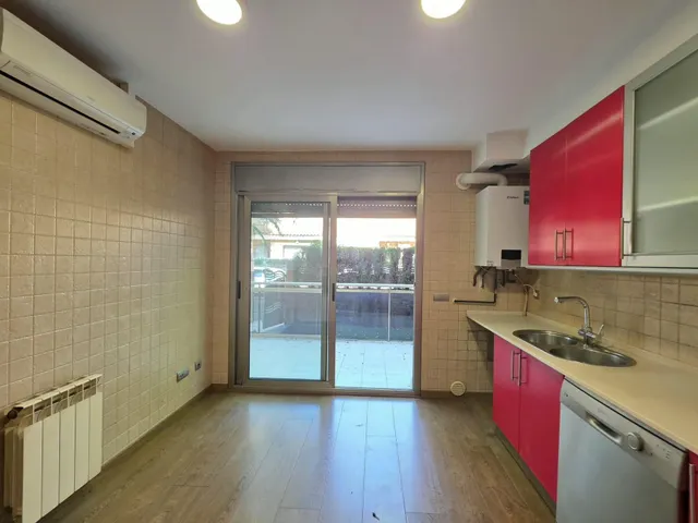 CASA CON JARDIN DE 4 habitaciones EN BARENYS — 9