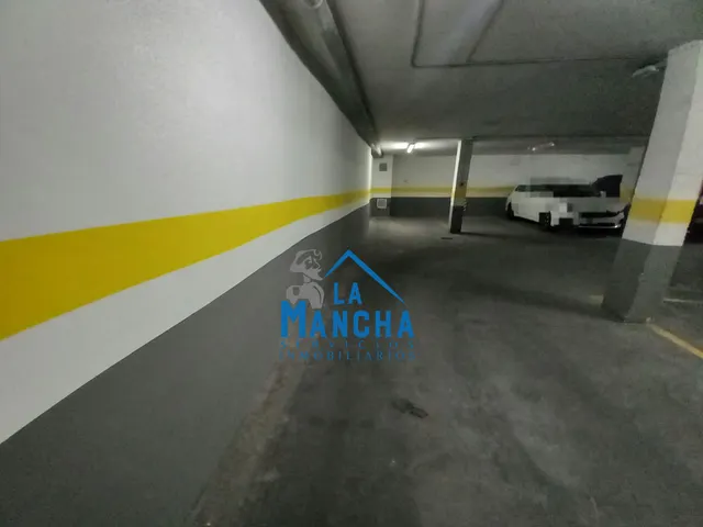 *70€ MENSUALES*. INMOBILIARIA LA MANCHA ALQUILA PLAZA DE GARAJE EN BARRIO INDUSTRIA. — 6