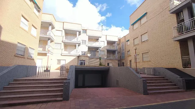 Piso 3 dormitorios próximo al mar con parking incluido — 31