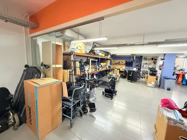 Local Comercial en venta frente al Parc de la Ciutadella. — 11