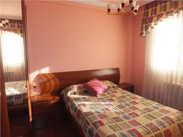 Casa Adosada en Venta en Villanueva de Mena — 12