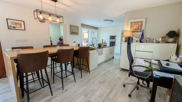 Villa 2 habitaciones 130m² en venta - Centro — 31