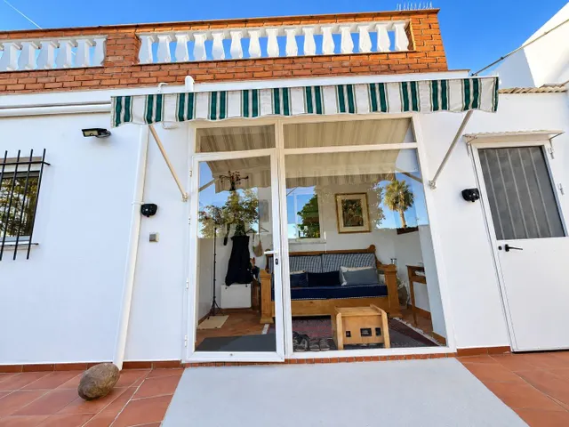 Casa de una sola planta con patio y azotea en Calle San Miguel – Alcalá de los Gazules — 41