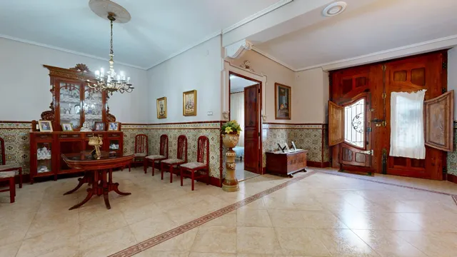 PRECIOSA Y ESPECTACULAR  CASA EN CHIVA  . OJO INVERSORES!!! — 23