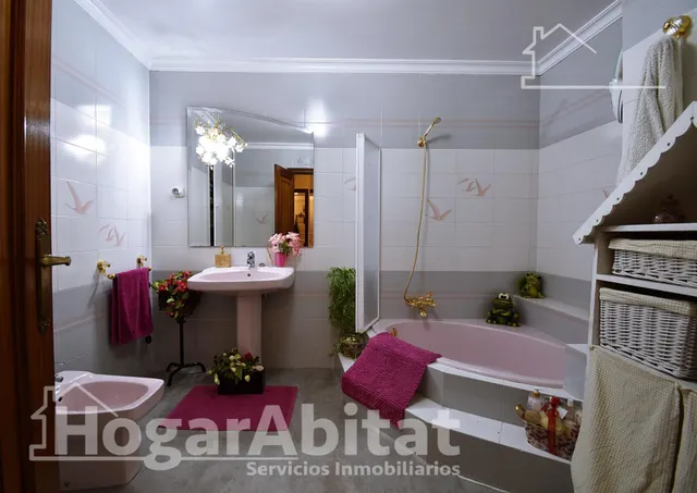PRECIOSA CASA CON TERRAZA Y GARAJE EN ENTORNO NATURAL — 49