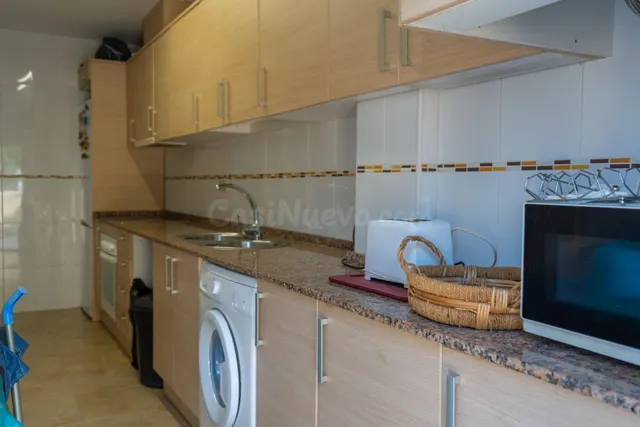 Piso en venta en Deltebre, de 3 habitaciones y piscina comun - foto 5