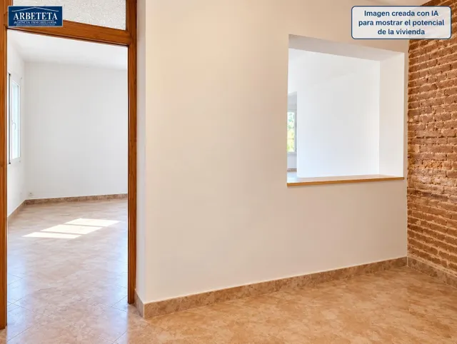 INMOBILIARIA ARBETETA VENDE EDIFICIO PARA REFORMAR EN PLENO CENTRO DE GUADALAJARA. — 21