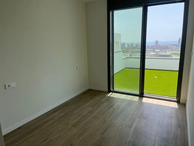 Se vende bonito apartamento 2 dormitorios y 2 baños y vistas al mar con garaje y trastero 608249911 — 12