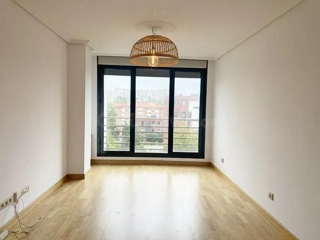 Piso en Urbanización privada con piscina — 4