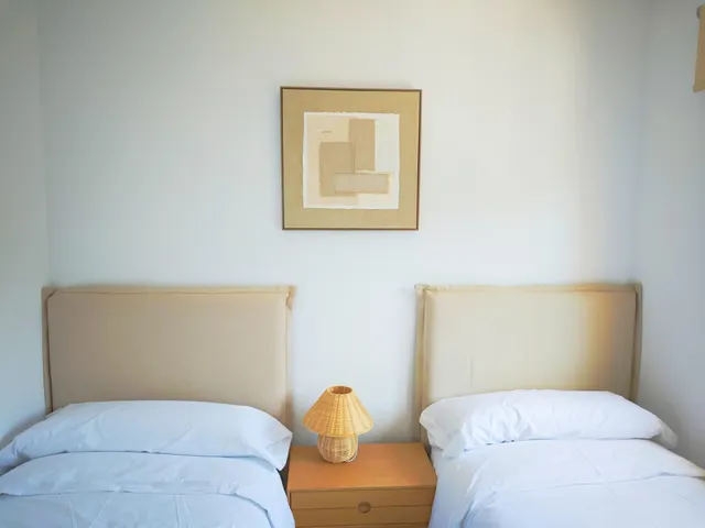 Piso situado en los Pacos con vistas al mar y a la montaña. — 34