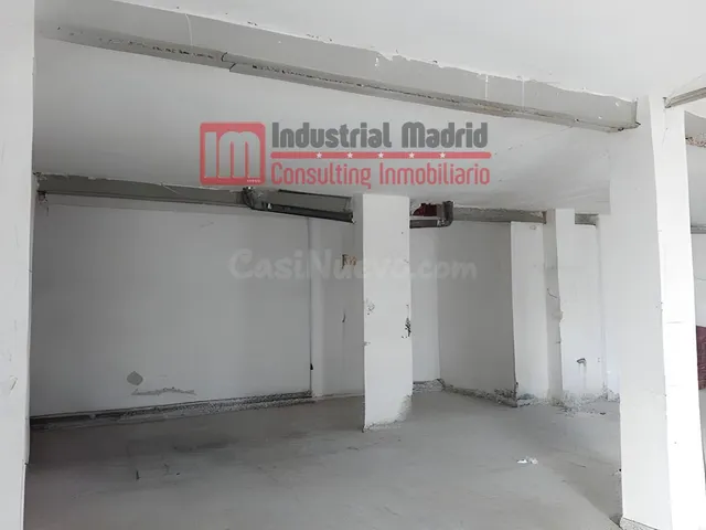 Local diáfano de 240 m2 en venta en Campo Real con posibilid - foto 5