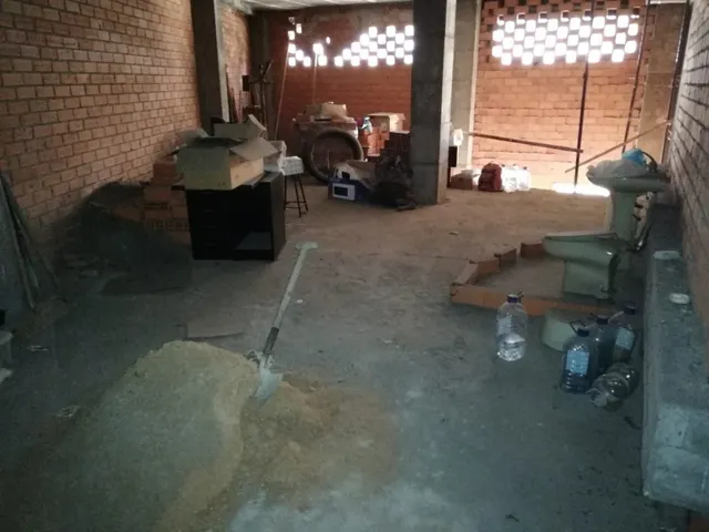 LOCAL EN VENTA EN CARDENAL CISNEROS (EN ORIGEN) — 7