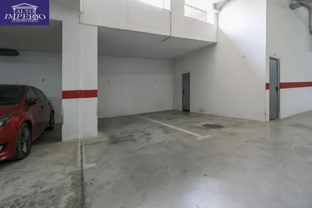 Ático en venta en La Zubia — 27