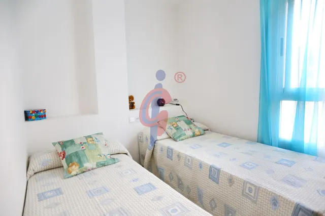 Piso de 3 dormitorios en venta en Guardamar del Segura, zona Mercadona, en esquina, con una gran terraza y vistas laterales al mar — 28