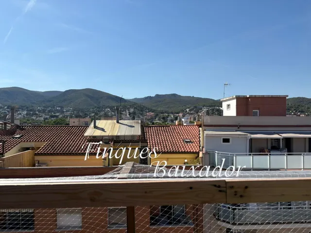 ¡FINQUES BAIXADOR PRESENTA ESTE ATICO CON AMPLIA TERRAZA Y B - foto 5