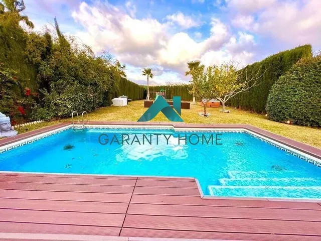 Chalet Adosado en venta en La Alquería, Benahavís - foto 3