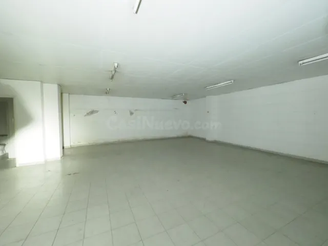 SE VENDE LOCAL COMERCIAL EN MATARÓ - foto 3