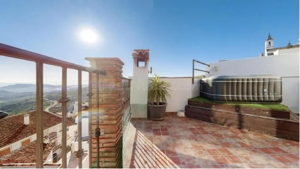 Complejo Turístico 5 habitaciones 219m² en venta - South of spain