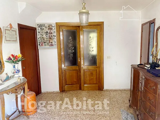 ESPACIOSA CASA CON TERRAZA Y GARAJE — 11
