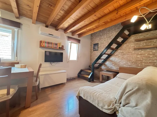 Acogedor DÚPLEX de 2 DORMITORIOS y 2 BAÑOS — 8