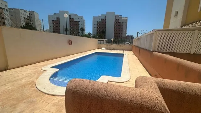 Apartamento 2 habitaciones 70m² en venta - Avenida del puerto — 28