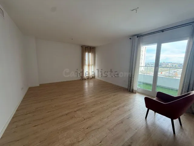 Piso 4 habitaciones 141m² en alquiler - Malilla