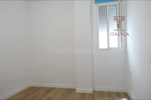 Piso de tres dormitorios con terraza en Virgen de Luján - foto 5