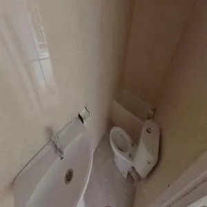 PISO EN VENTA OKUPADO EN C/ RUPERTO CHAPI - BADALONA — 12