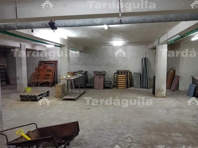 LOCAL EN BRUTO JUNTO AL CORTE INGLES — 10
