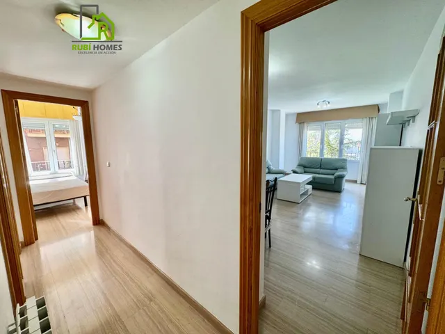 Habitación disponible para chicas estudiantes (zona renfe - pajaritos) — 15