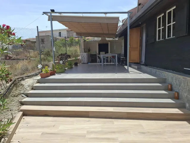 Se vende coqueta casa de madera con terreno en el rellano de molina — 9