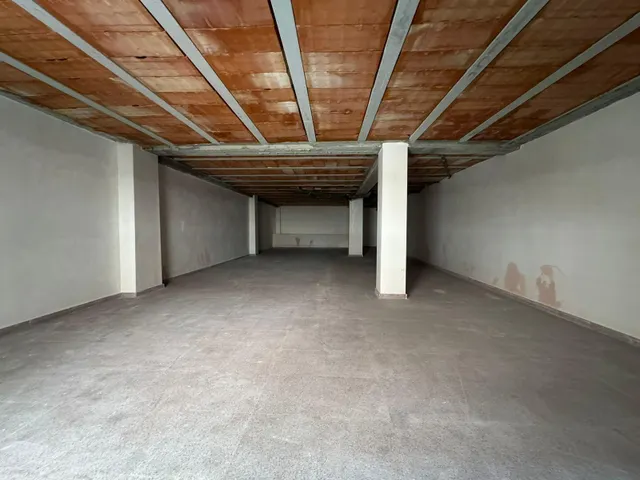LOCALES ALQUILER — 9