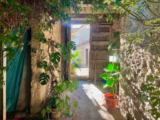 Exclusiva Casa en Venta en Selva – Vistas Impresionantes a la Serra de Tramuntana — 18