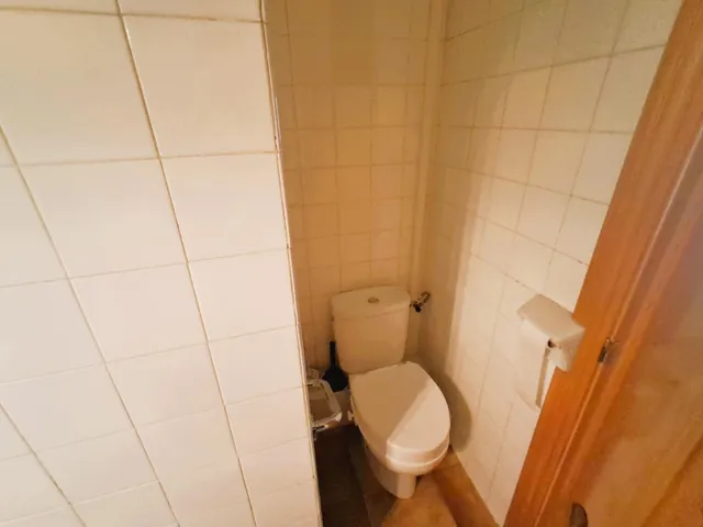 Piso de 4 dormitorios en primera línea de La Colonia con espectaculares vistas a la playa — 28