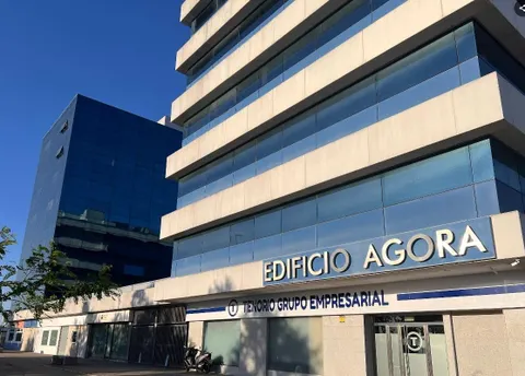SE ALQUILA 107 METROS DE OFICINA