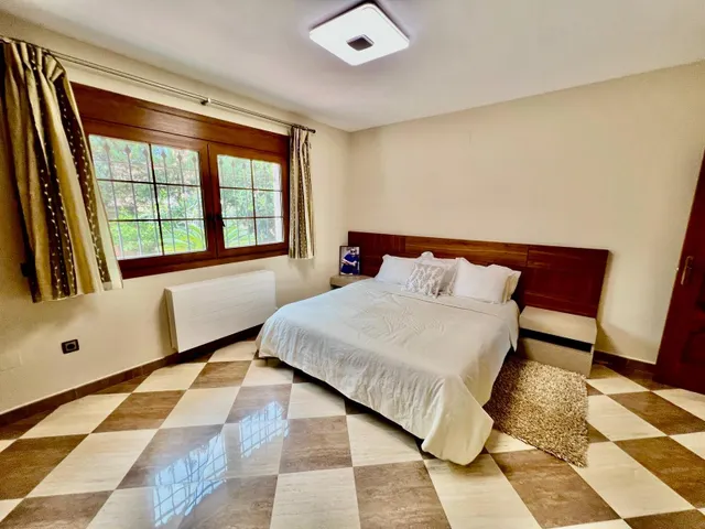 CHALET INDEPENDIENTE CON GRAN PARCELA Y PISCINA PRIVADA EN EL ALBIR, ALFAZ DEL PI — 32
