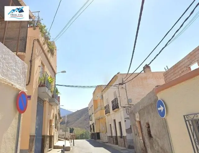 Venta de casa en Berja - Almería — 2